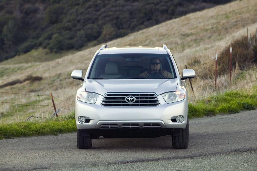  Toyota Highlander 2008 года  (фото 24 из 34)